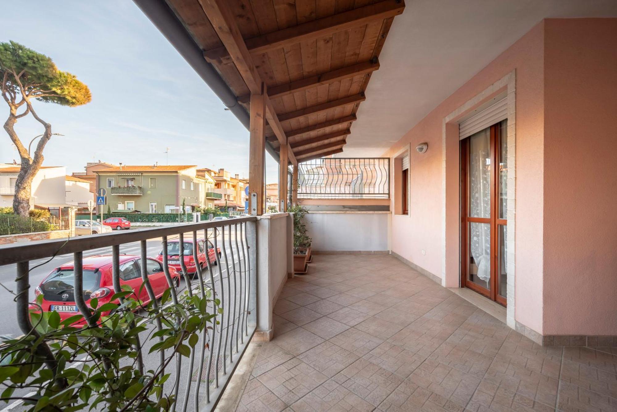 Lola Piccolo Hotel E Appartamenti Марина ди Гросето Екстериор снимка