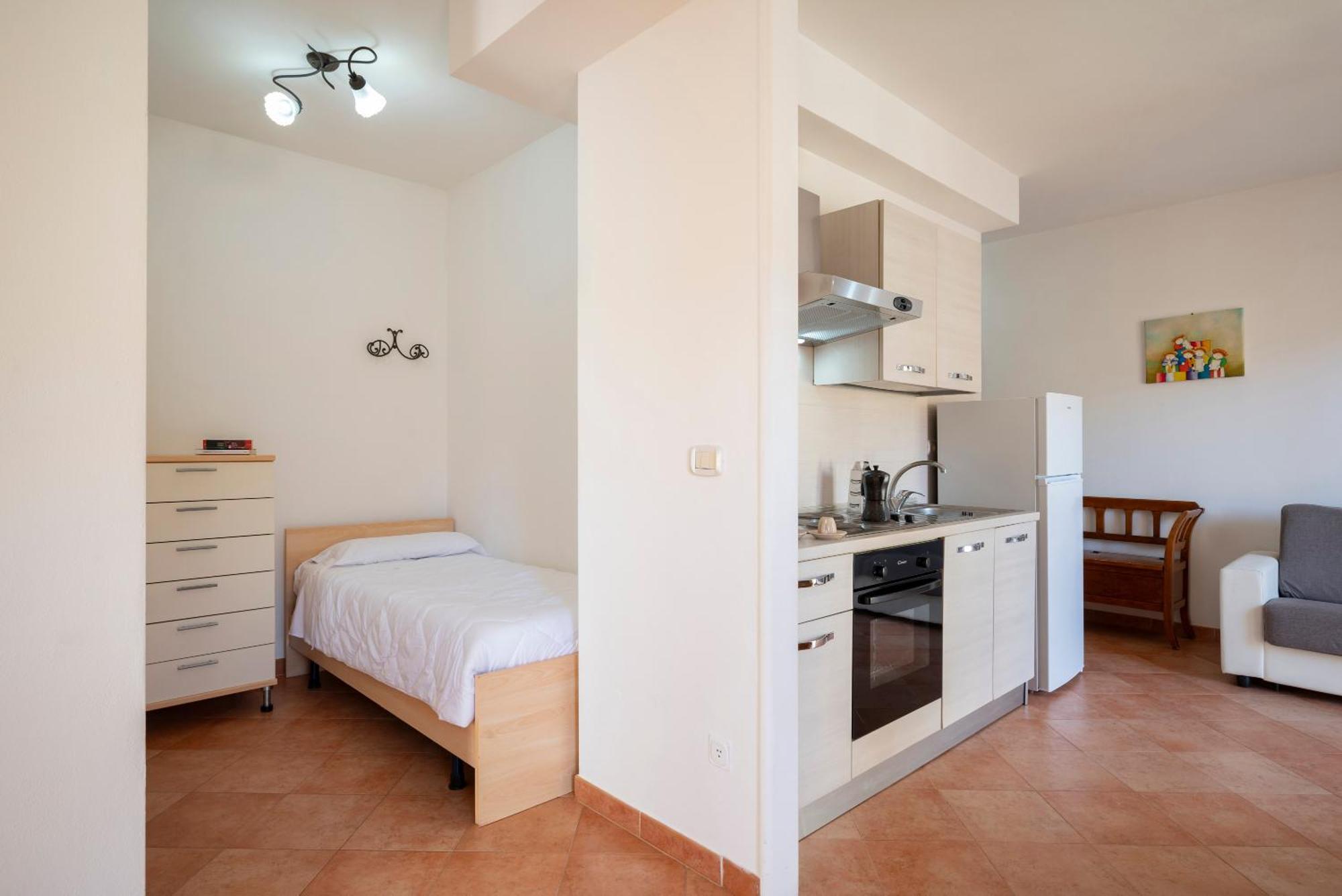Lola Piccolo Hotel E Appartamenti Марина ди Гросето Екстериор снимка