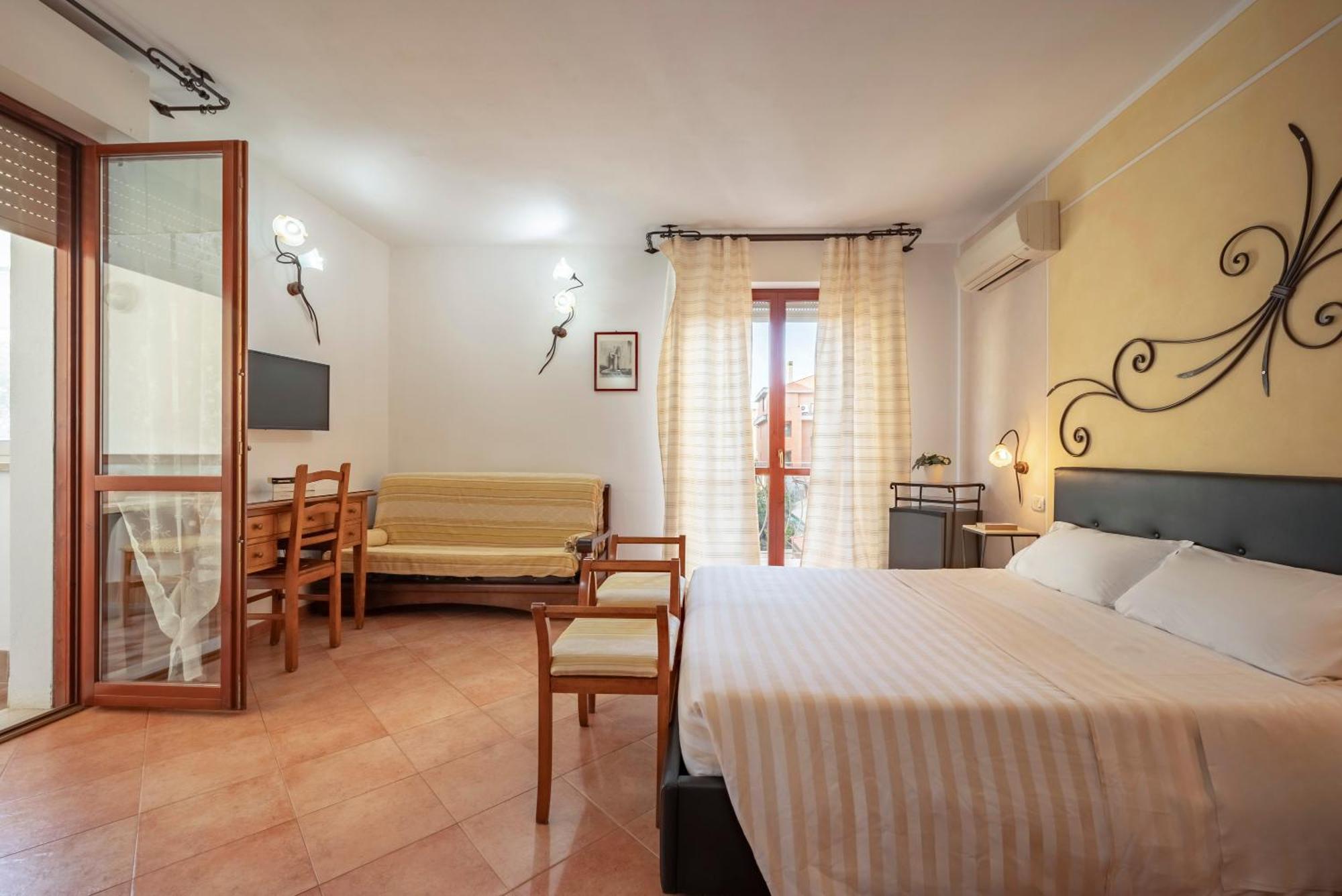 Lola Piccolo Hotel E Appartamenti Марина ди Гросето Екстериор снимка