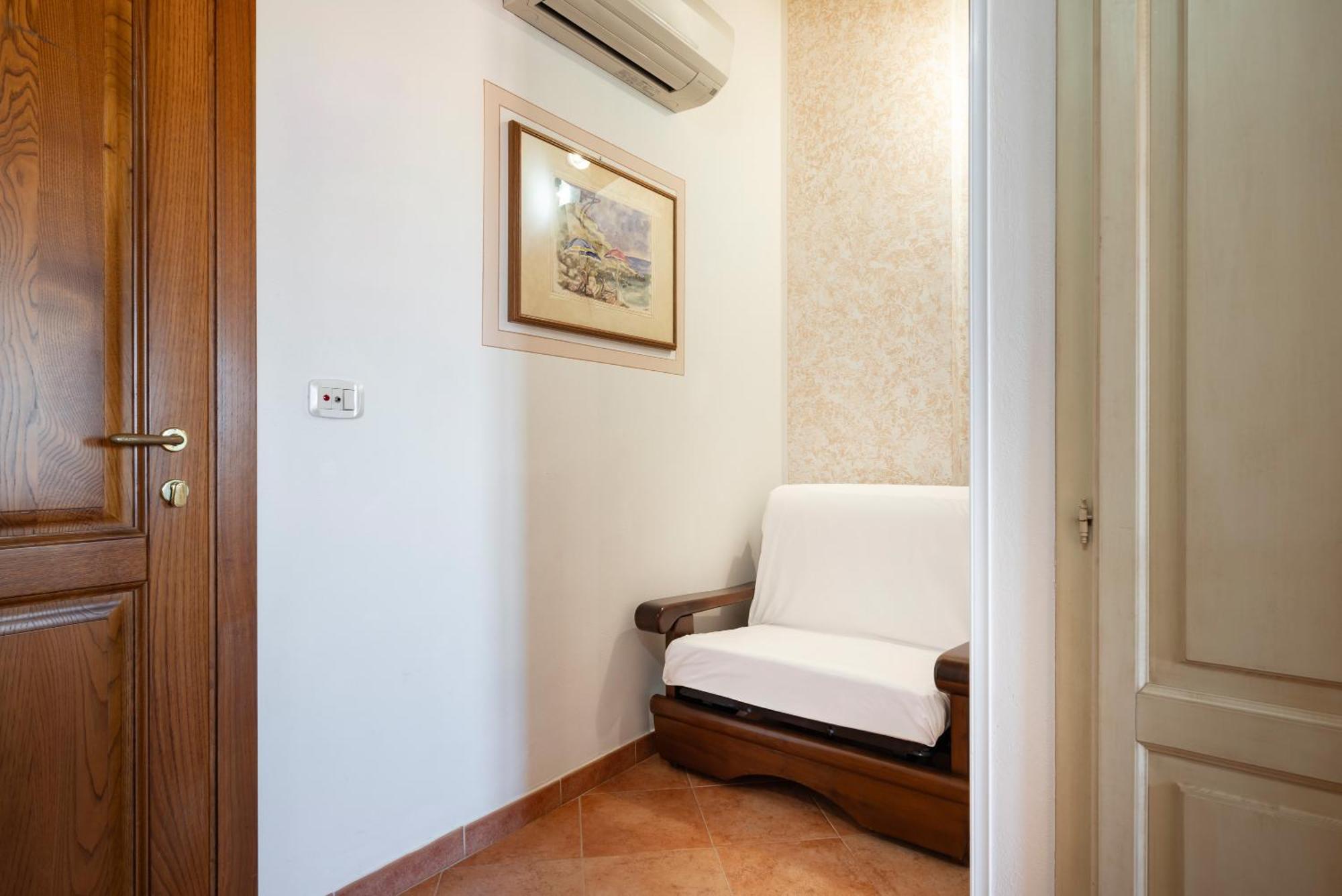 Lola Piccolo Hotel E Appartamenti Марина ди Гросето Екстериор снимка